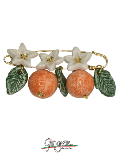 Ceramiche di Aurora: Spilla dorata con arance, fiori e foglie pendenti
