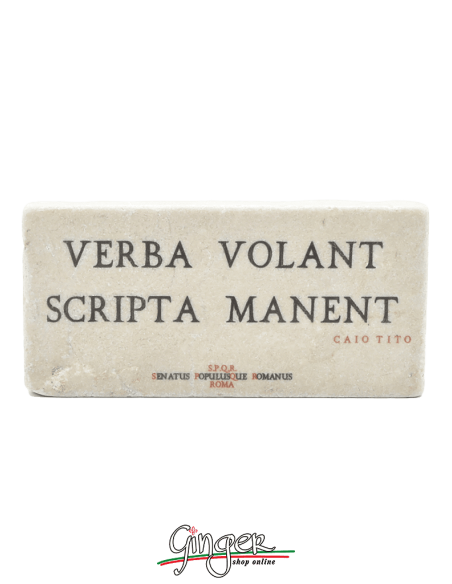 Calamita in marmo - Verba volant, scripta manent (Le parole volano, quelle scritte restano)